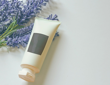 ヘアケア用アウトバストリートメント